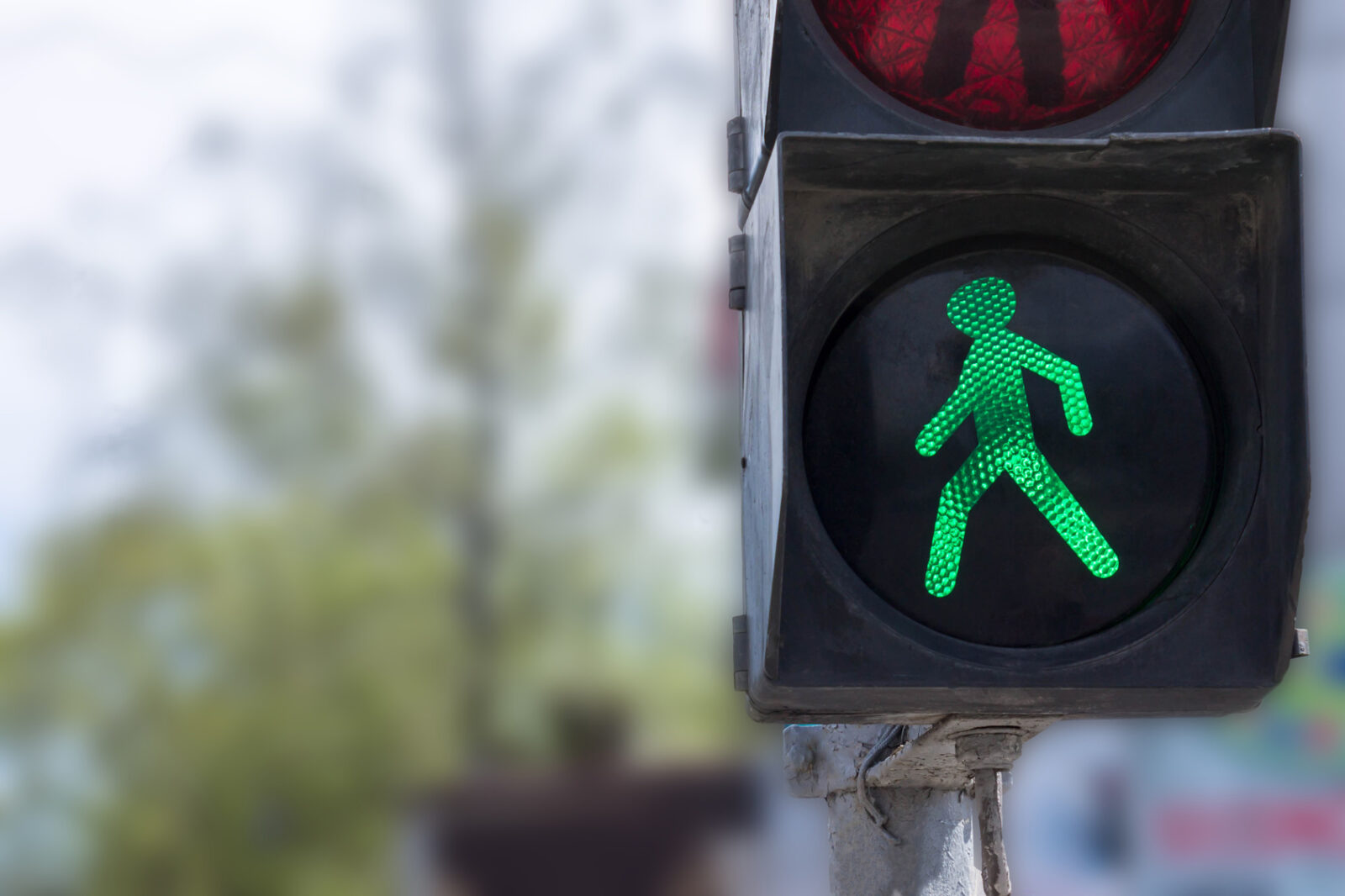Kürzere Wartezeiten für Fußgänger – Bremen testet Ampel mit Wärmesensor
